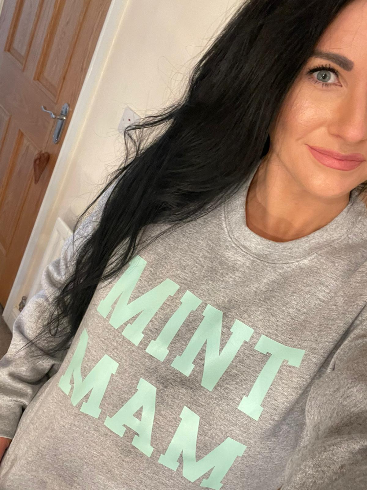 MINT MAM SWEATSHIRT. Light grey with mint print.